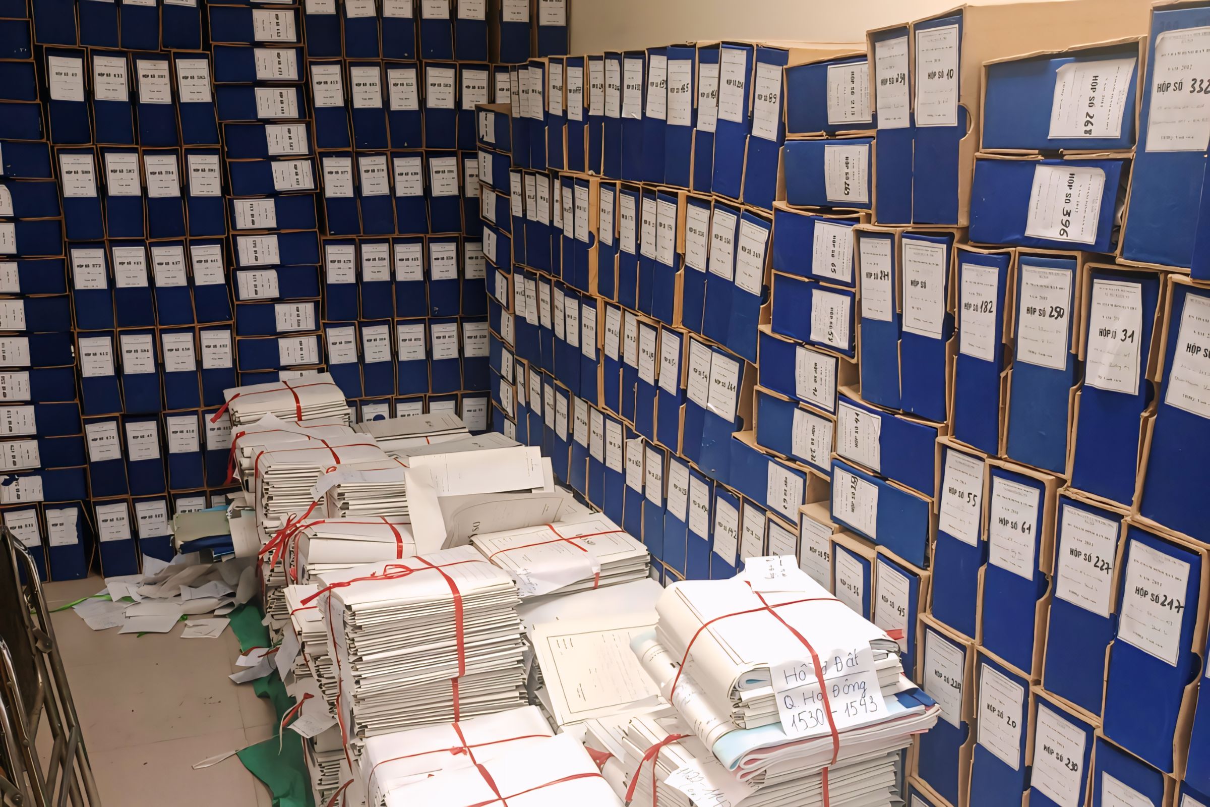 Di chuyển kho hồ sơ