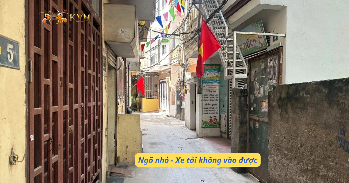 Ngõ nhỏ - Xe tải không vào được gây khó khăn cho việc chuyển nhà tại Hà Đông